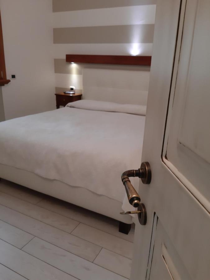 Sweet Appartment Di Guido Peschiera del Garda Dış mekan fotoğraf